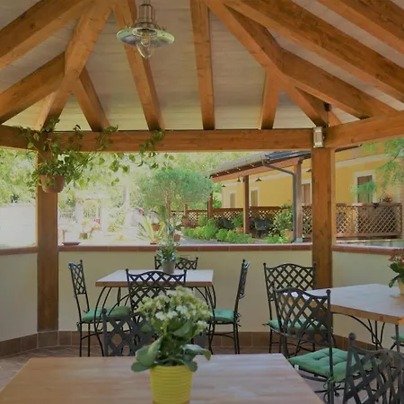 Donna Maja Bed & Breakfast